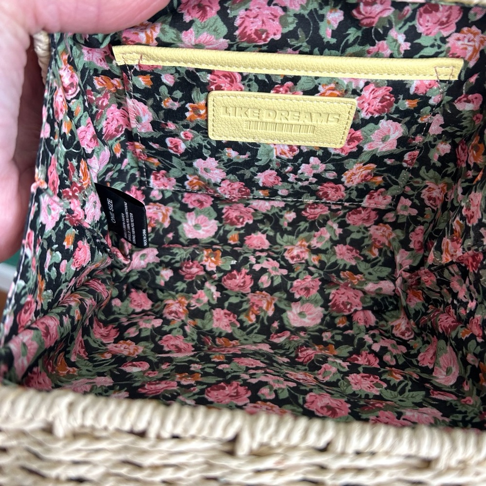 Poppy Bow Tie Straw Crossbody Bag - Picture 9 of 14